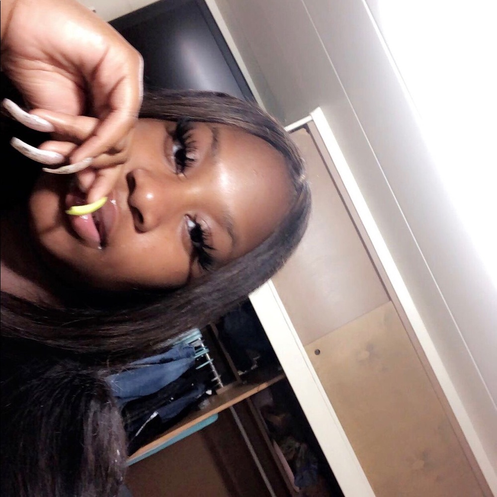 Meet your Posher, Robin